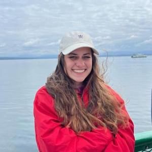 Meet your Posher, Lacey